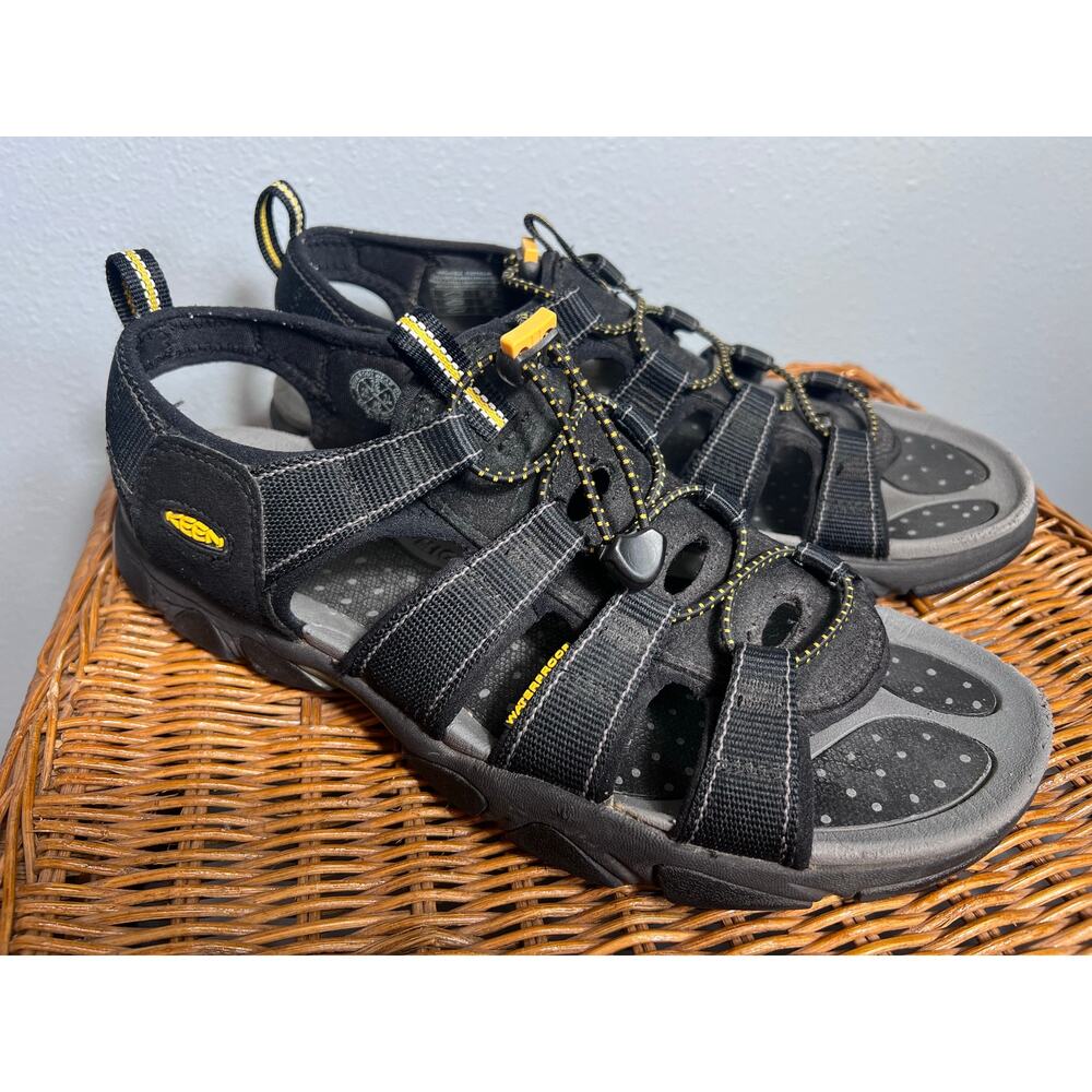 Keen Sport Sandals Mens 12 Black Clearwater CNX Open Toe Hiking Outdoor Gorpcore